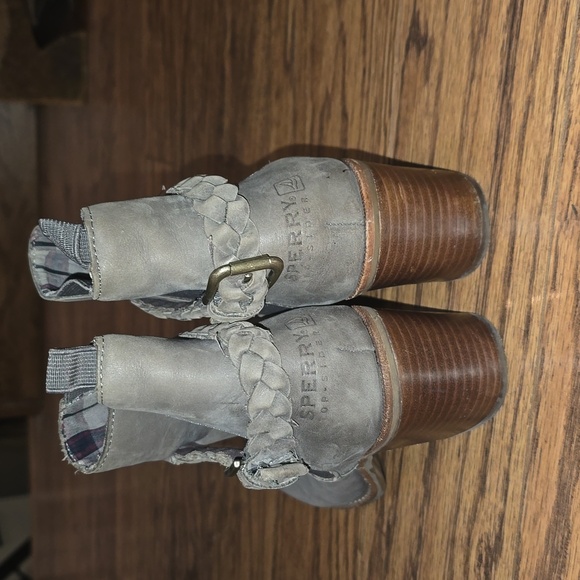 Extremely comfortable Sperry booties! - Picture 3 of 5